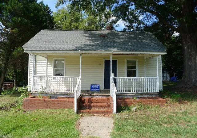 Photo 1 of Single family home for sale at 161 Center St, Cooleemee, NC 27014 | MLS# 1235762 | Listing updated on 2026-09-23