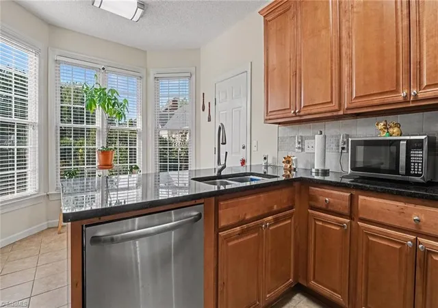 Photo 3 of Single family home for sale at 4315 Chilton Way, High Point, NC 27265 | MLS# 1234958 | Listing updated on 2026-09-11