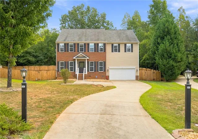 Photo 2 of Single family home for sale at 141 Stones Point Ct, Stokesdale, NC 27357 | MLS# 1235426 | Listing updated on 2026-09-14
