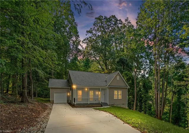 Photo 3 of Single family home for sale at 312 Della Dr, Winston Salem, NC 27105 | MLS# 1234461 | Listing updated on 2026-09-15