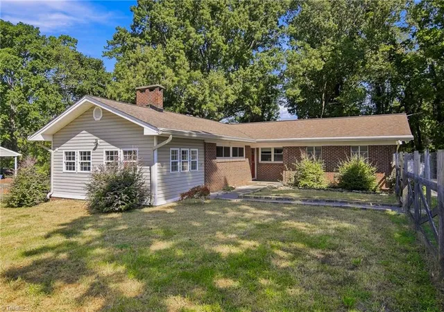 Photo 1 of Single family home for sale at 3915 Avera Ave, Winston Salem, NC 27106 | MLS# 1235016 | Listing updated on 2026-09-16