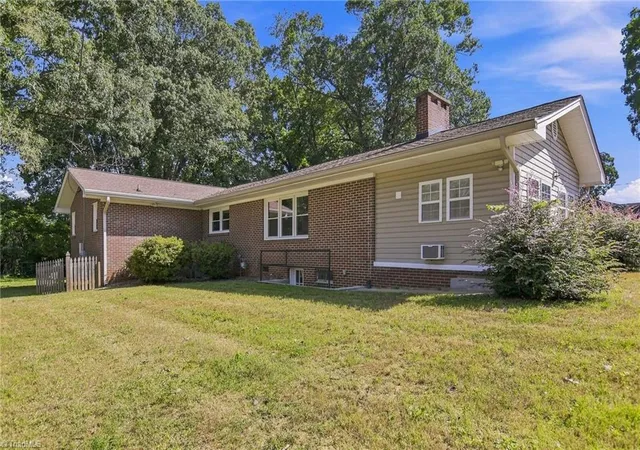 Photo 2 of Single family home for sale at 3915 Avera Ave, Winston Salem, NC 27106 | MLS# 1235016 | Listing updated on 2026-09-16