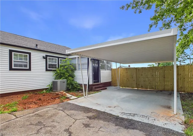 Photo 3 of Single family home for sale at 18492 Nc Hwy 109, Denton, NC 27239 | MLS# 1234636 | Listing updated on 2026-09-05