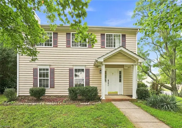 Photo 1 of Single family home for sale at 1495 Fiddlers Knoll Dr, Kernersville, NC 27284 | MLS# 1236010 | Listing updated on 2026-10-02