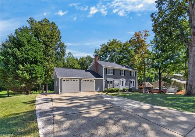 Photo 3 of Single family home for sale at 5310 Eckerson Rd, Greensboro, NC 27405 | MLS# 1235669 | Listing updated on 2026-09-20