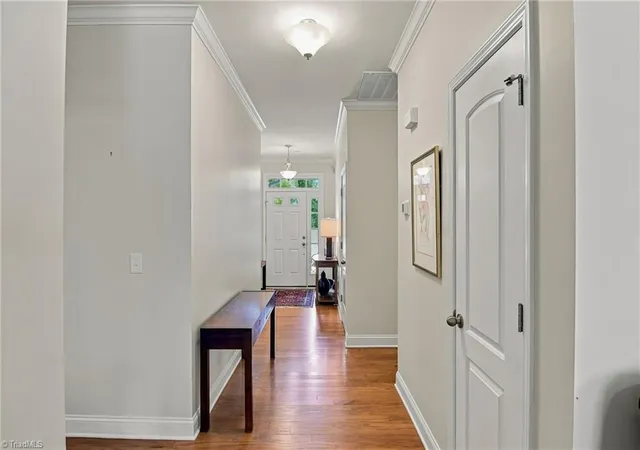 Photo 3 of Single family home for sale at 6246 Langdon Village Ct, Clemmons, NC 27012 | MLS# 1235002 | Listing updated on 2026-09-13