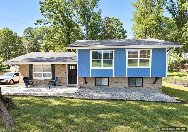 Photo 1 of Single family home for sale at 109 Potter Dr, Jamestown, NC 27282 | MLS# 1236121 | Listing updated on 2026-09-20