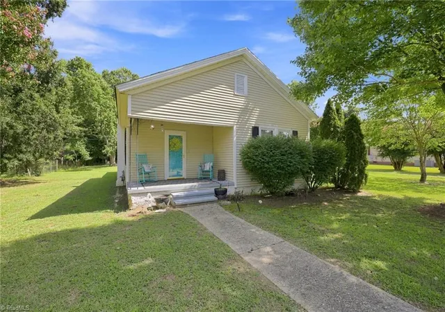 Photo 2 of Sale Pending at 605 Meadow St, Gibsonville, NC 27249 | MLS# 1235802 | Listing updated on 2026-10-07