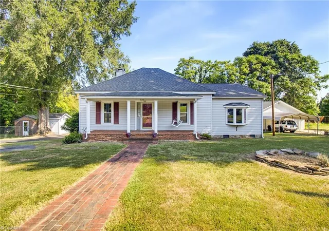 Photo 1 of Single family home for sale at 925 Overlook Ave, Eden, NC 27288 | MLS# 1234424 | Listing updated on 2026-09-03