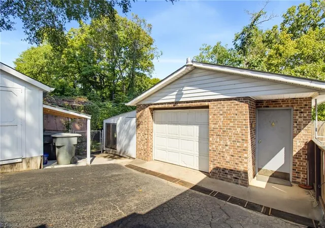 Photo 26 of Single family home for sale at 925 Overlook Ave, Eden, NC 27288 | MLS# 1234424 | Listing updated on 2026-09-03