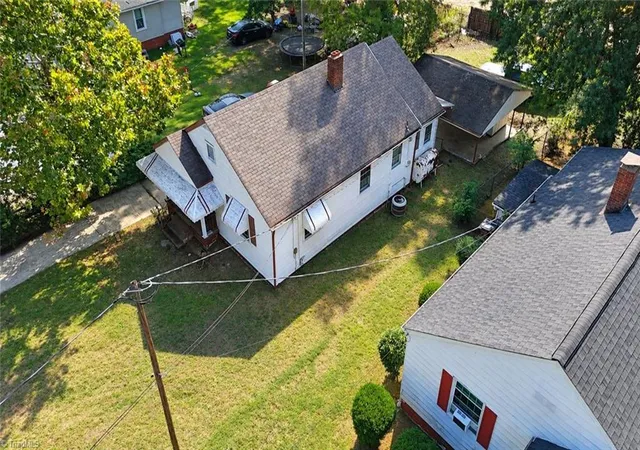 Photo 3 of Single family home for sale at 3804 Cameron Ave, Greensboro, NC 27401 | MLS# 1235050 | Listing updated on 2026-09-15