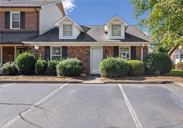 Photo 1 of Single family home for sale at 130 Chrisfield Cir, Winston Salem, NC 27104 | MLS# 1239369 | Listing updated on 2026-10-22