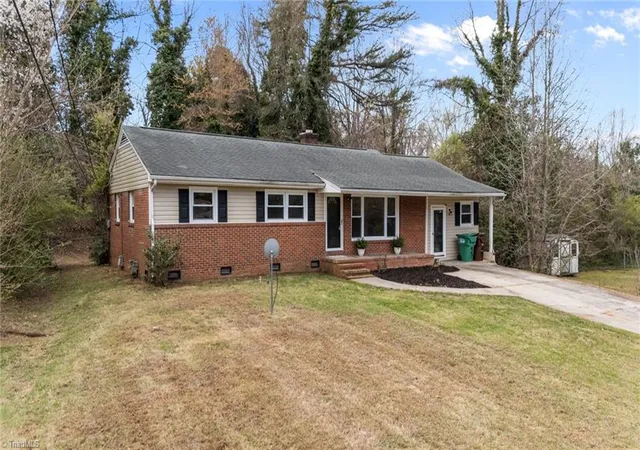 Photo 2 of Single family home for sale at 1108 Dartmouth Ave, High Point, NC 27260 | MLS# 1234705 | Listing updated on 2026-09-17