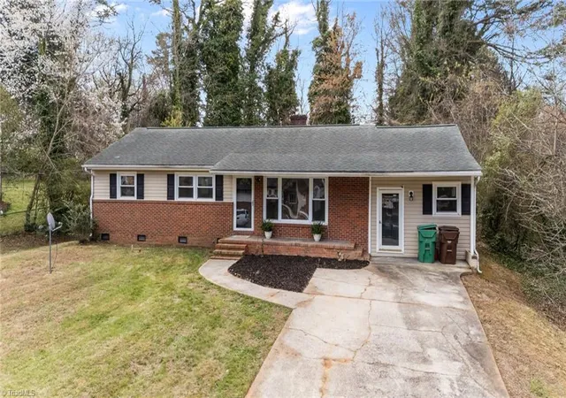 Photo 3 of Single family home for sale at 1108 Dartmouth Ave, High Point, NC 27260 | MLS# 1234705 | Listing updated on 2026-09-17