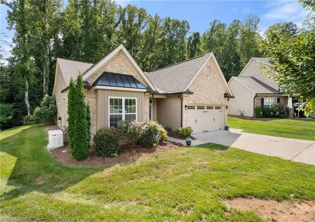 Photo 1 of Single family home for sale at 3806 Rutherford Ct, Winston Salem, NC 27106 | MLS# 1237581 | Listing updated on 2026-10-03