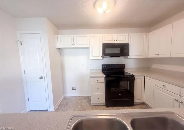 Photo 2 of Single family home for sale at 3721 Morris Farm Dr #1C, Greensboro, NC 27409 | MLS# 1234812 | Listing updated on 2026-09-16
