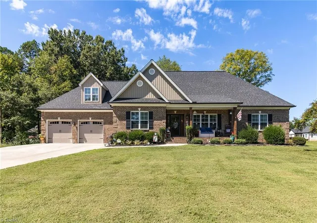 Photo 1 of Single family home for sale at 176 Channy Ln, Lexington, NC 27295 | MLS# 1236337 | Listing updated on 2026-09-29