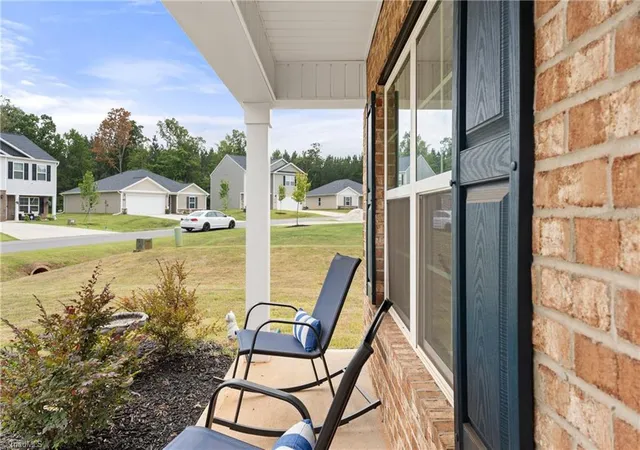 Photo 4 of Single family home for sale at 162 E Farm Loop, Stokesdale, NC 27357 | MLS# 1233691 | Listing updated on 2026-09-12