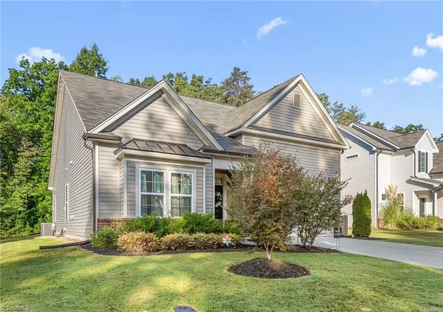 Photo 2 of Single family home for sale at 850 Royal Oak Ln, Mebane, NC 27302 | MLS# 1238484 | Listing updated on 2026-10-13