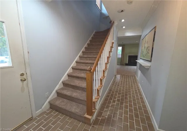 Photo 3 of Single family home for sale at 203 Forest View Ct, Winston Salem, NC 27104 | MLS# 1238722 | Listing updated on 2026-10-27