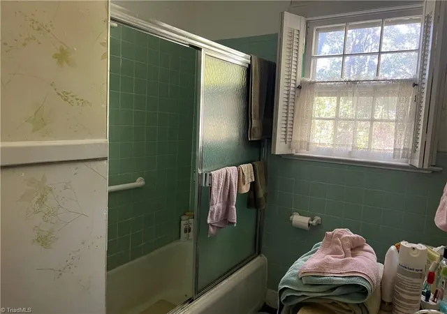 Photo 3 of Single family home for sale at 342 Moore Ave, Mount Airy, NC 27030 | MLS# 1236137 | Listing updated on 2026-09-22
