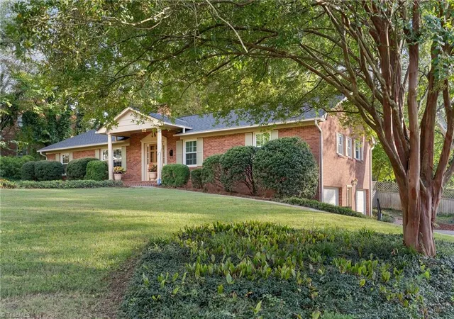 Photo 4 of Sale Pending at 4040 Winburn Ln, Winston Salem, NC 27106 | MLS# 1237500 | Listing updated on 2026-10-13