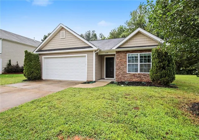 Photo 3 of Single family home for sale at 1522 Weatherend Dr, Rural Hall, NC 27045 | MLS# 1233379 | Listing updated on 2026-09-01