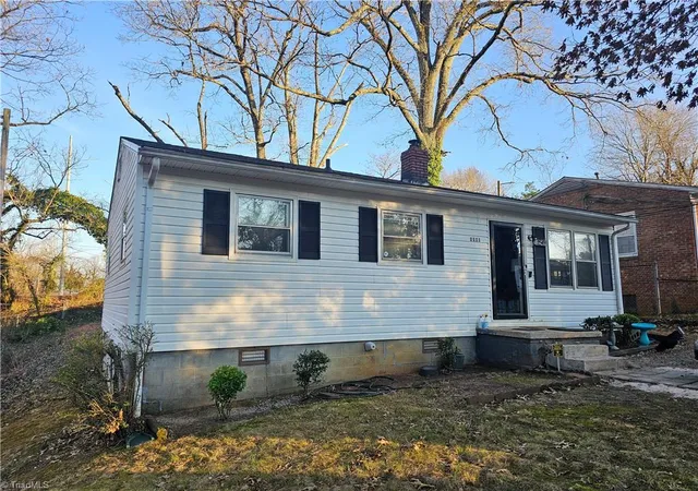 Photo 2 of Sale Pending at 1111 Winslow St, High Point, NC 27260 | MLS# 1235334 | Listing updated on 2026-10-01