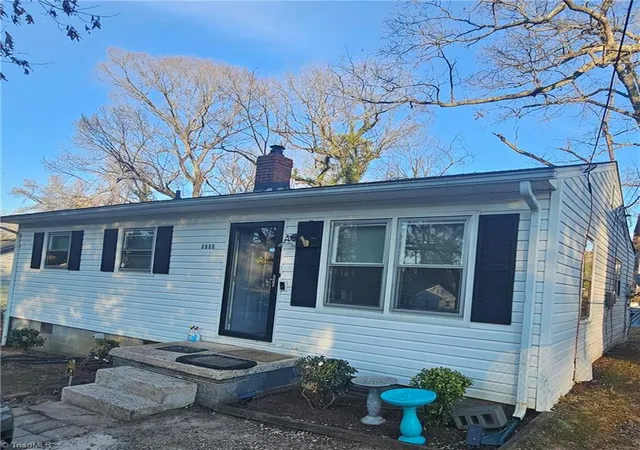 Photo 3 of Sale Pending at 1111 Winslow St, High Point, NC 27260 | MLS# 1235334 | Listing updated on 2026-10-01
