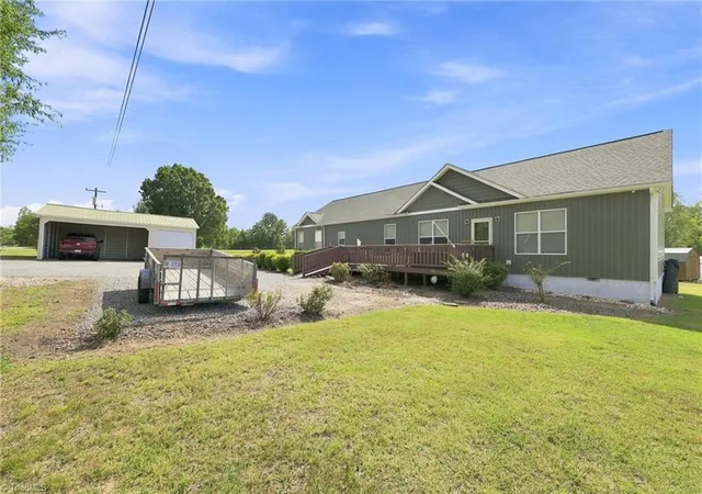 Photo 2 of Manufactured home for sale at 440 Spring Rd, Reidsville, NC 27320 | MLS# 1235161 | Listing updated on 2026-10-04
