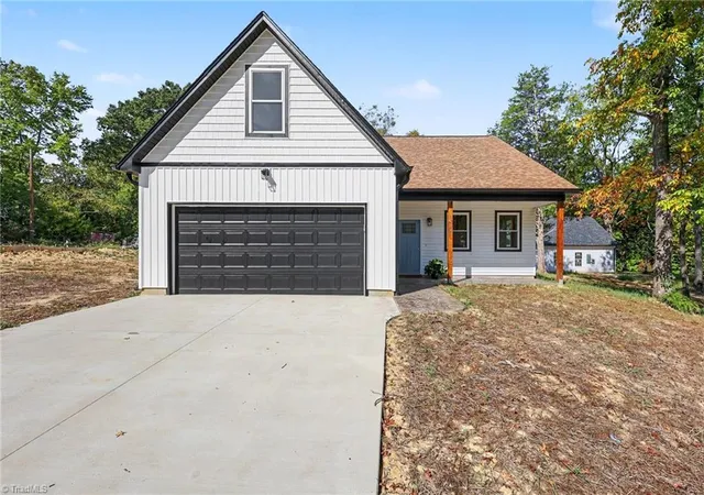 Photo 2 of Single family home for sale at 176 Old Fisher Fry Rd, Thomasville, NC 27360 | MLS# 1235341 | Listing updated on 2026-10-04