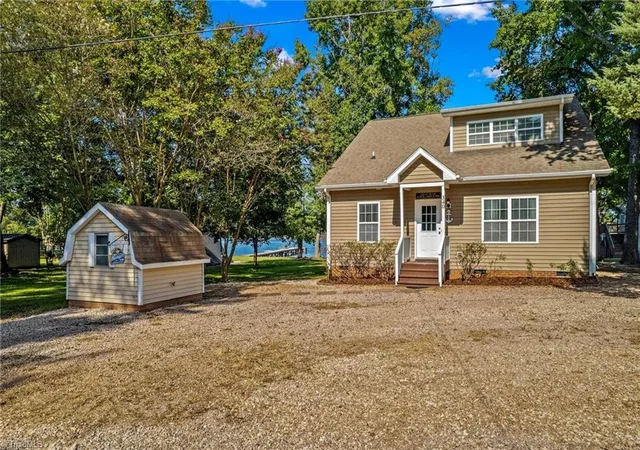 Photo 3 of Sale Pending at 340 Sportsman Dr, Salisbury, NC 28146 | MLS# 1236169 | Listing updated on 2026-09-29