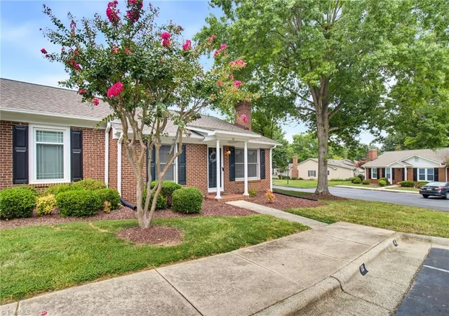 Photo 3 of Single family home for sale at 6 Prairie Trl #D, Greensboro, NC 27410 | MLS# 1234239 | Listing updated on 2026-09-07