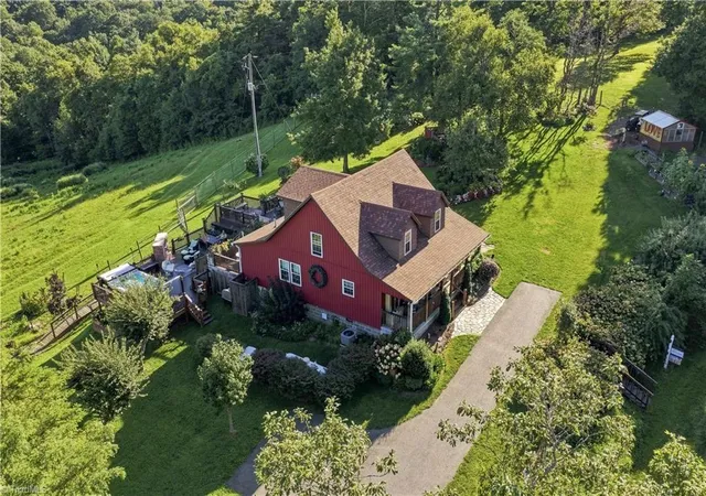 Photo 3 of Single family home for sale at 2351 Old Appalachian Trl, Fancy Gap, VA 24328 | MLS# 1233192 | Listing updated on 2026-10-05