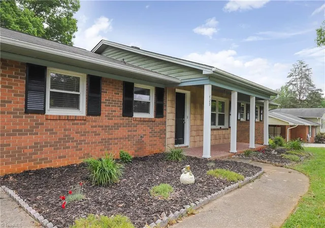 Photo 2 of Single family home for sale at 429 Mendenhall Dr, Winston Salem, NC 27127 | MLS# 1236362 | Listing updated on 2026-09-21