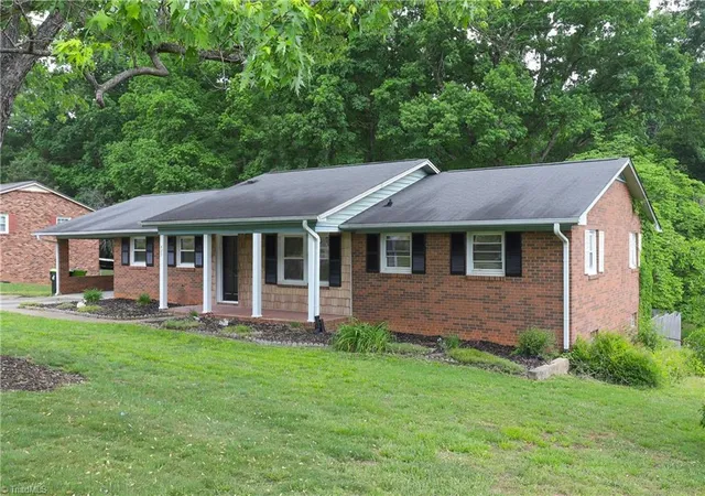 Photo 3 of Single family home for sale at 429 Mendenhall Dr, Winston Salem, NC 27127 | MLS# 1236362 | Listing updated on 2026-09-21