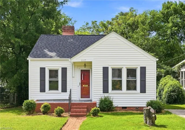 Photo 3 of Single family home for sale at 1117 Northwood St, Greensboro, NC 27408 | MLS# 1235262 | Listing updated on 2026-09-11