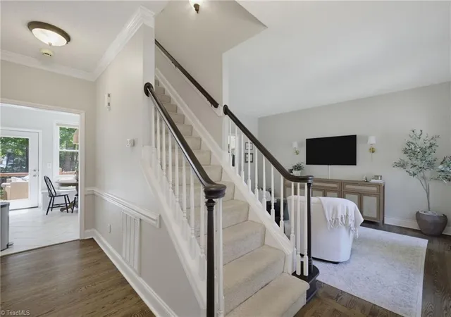 Photo 4 of Single family home for sale at 6101 Glenridge Ct, Kernersville, NC 27284 | MLS# 1234930 | Listing updated on 2026-09-11