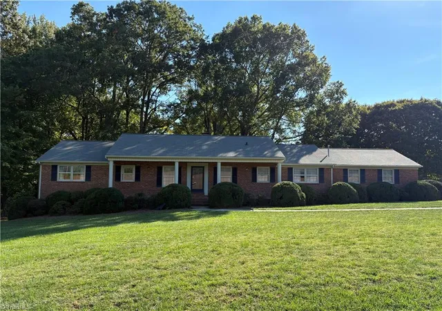Photo 1 of Sale Pending at 500 Shamrock Rd, High Point, NC 27265 | MLS# 1237449 | Listing updated on 2026-10-29