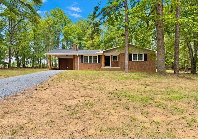 Photo 1 of Single family home for sale at 346 Onvil Rd, Mount Gilead, NC 27306 | MLS# 1235376 | Listing updated on 2026-09-21