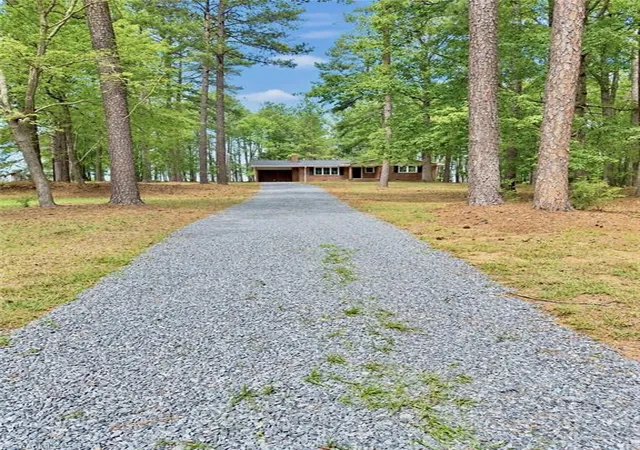 Photo 3 of Single family home for sale at 346 Onvil Rd, Mount Gilead, NC 27306 | MLS# 1235376 | Listing updated on 2026-09-21