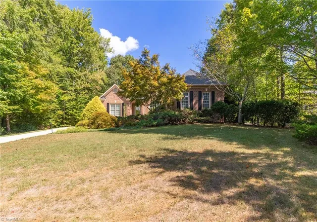 Photo 4 of Sale Pending at 2704 Currieton Ct, Oak Ridge, NC 27310 | MLS# 1235486 | Listing updated on 2026-09-20