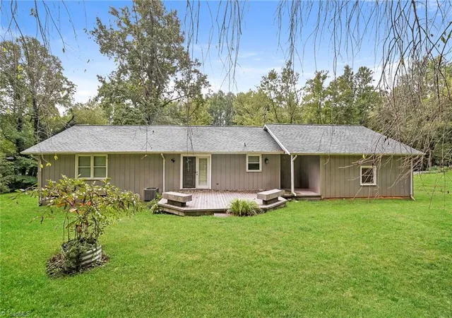 Photo 4 of Single family home for sale at 244 Brookside Dr, Millers Creek, NC 28651 | MLS# 1236004 | Listing updated on 2026-10-08