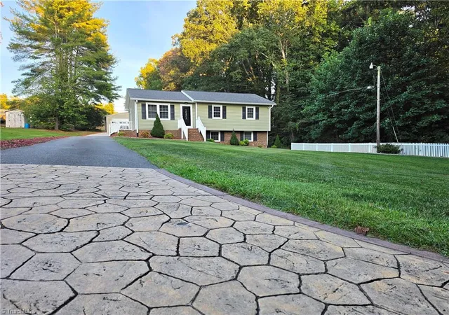 Photo 1 of Single family home for sale at 127 Miller St, Mount Airy, NC 27030 | MLS# 1235299 | Listing updated on 2026-09-21
