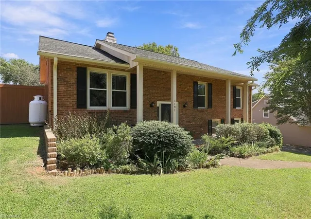 Photo 3 of Single family home for sale at 1181 Bebb Willow Ln, Lewisville, NC 27023 | MLS# 1234877 | Listing updated on 2026-09-13