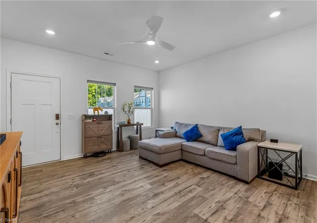 Photo 4 of Single family home for sale at 1908 Ardmore Cmns Dr, Winston Salem, NC 27103 | MLS# 1237200 | Listing updated on 2026-10-17