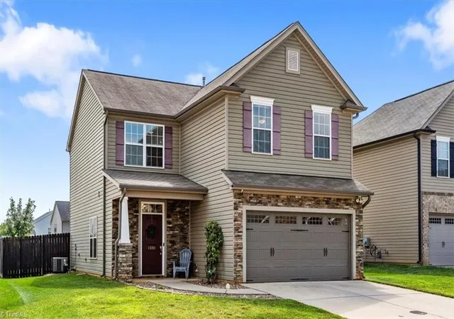 Photo 2 of Single family home for sale at 1391 Land Grv Dr, Kernersville, NC 27284 | MLS# 1235961 | Listing updated on 2026-10-02