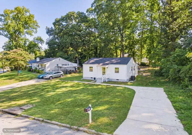Photo 1 of Single family home for sale at 2911 Dexter Ave, Greensboro, NC 27407 | MLS# 1235003 | Listing updated on 2026-09-10