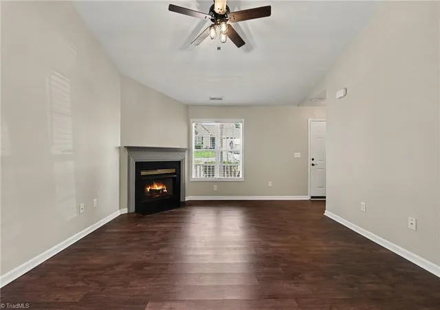 Photo 3 of Single family home for sale at 260 Cedar Ridge Cir, Winston Salem, NC 27127 | MLS# 1237992 | Listing updated on 2026-10-27
