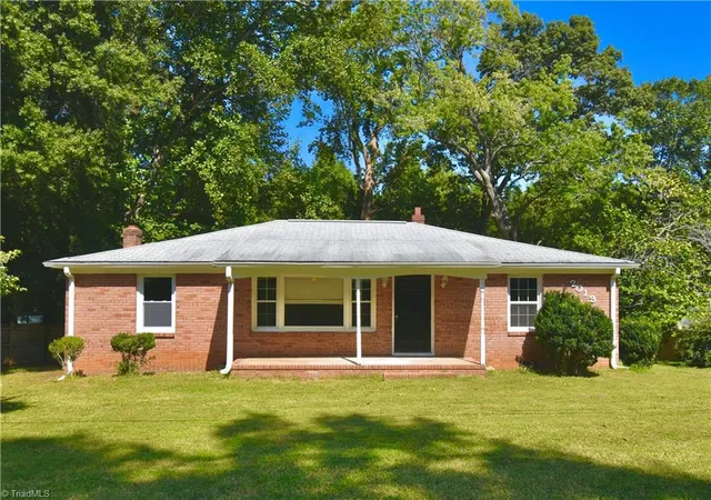 Photo 1 of Sale Pending at 2013 N Ashland Dr, Burlington, NC 27217 | MLS# 1235782 | Listing updated on 2026-09-26